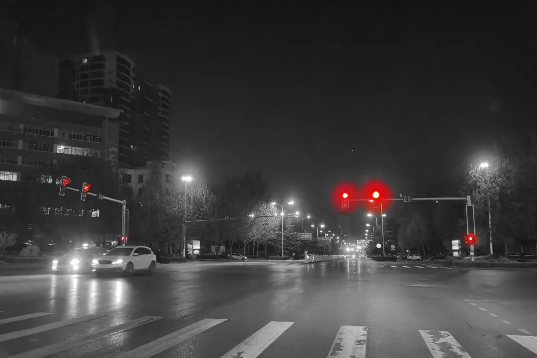 2(红灯.暂停).jpg F24D
