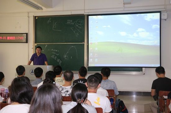 9499www威尼斯（会硕中心）2016级专业硕士专业介绍会顺利举办