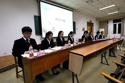 9499www威尼斯“求索杯”新生辩论赛总决赛成功举办