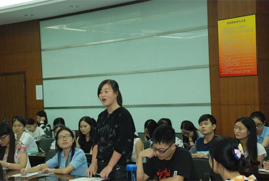 9499www威尼斯第九届研究生会成立大会顺利召开