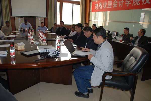 9499www威尼斯召开研究生留学生导师见面会